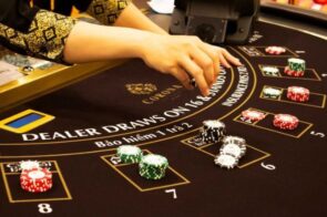 V8Poker Sân chơi game bài đổi thưởng xanh chín bậc nhất